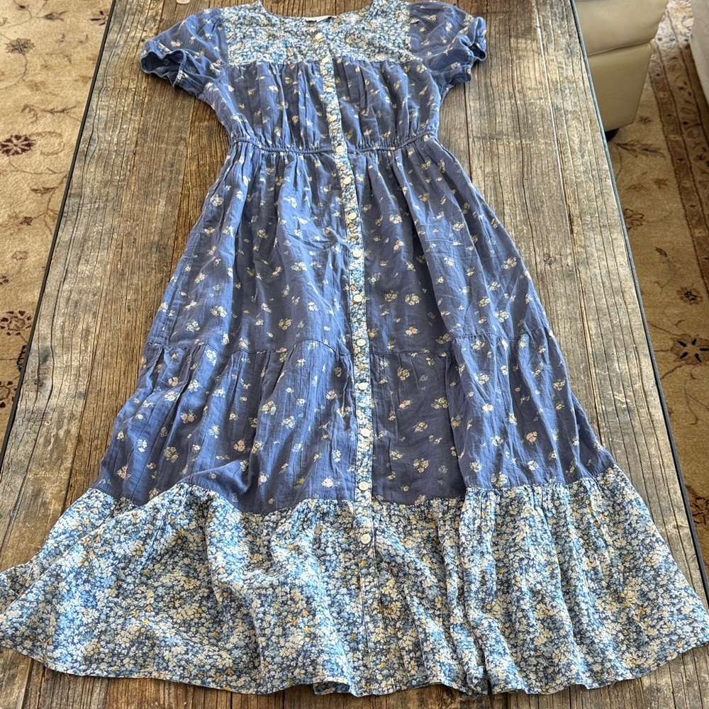 American Eagle Floral Button-Front Maxi Dress prairie style excellent!